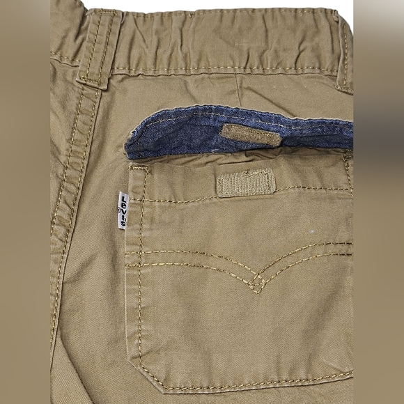 Levi's Boys Khaki Cargo Pants Size 6 Adjustable Waist - Picture 3 of 4